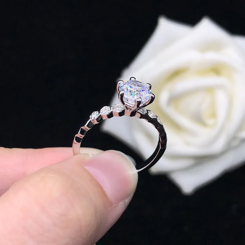 0.5 Carats Moissanite Diamond Ring for Her