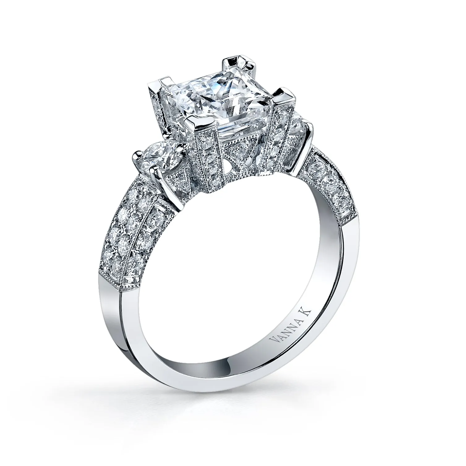 18K White Gold Diamond Engagement Ring