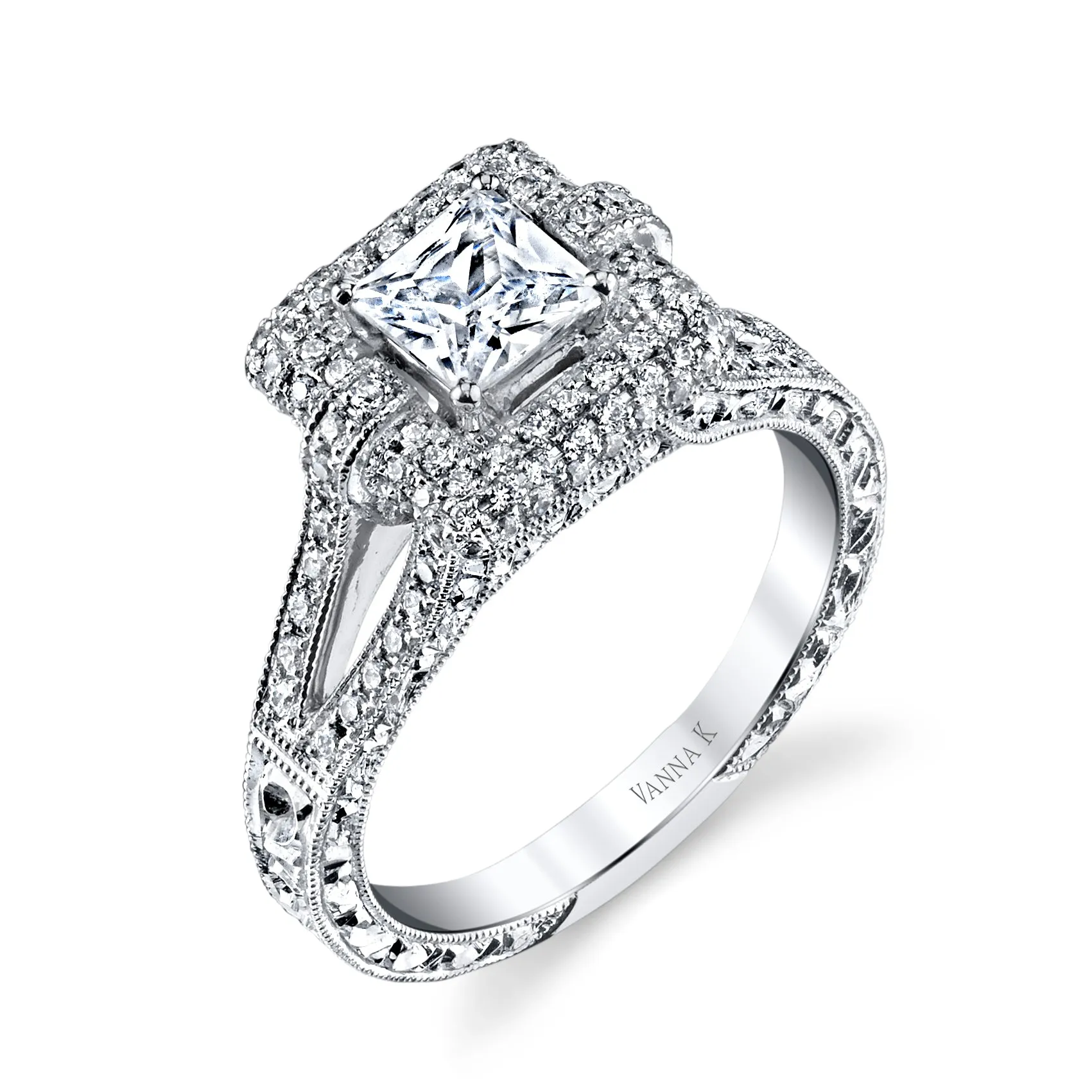 18K White Gold Halo Diamond Engagement Ring