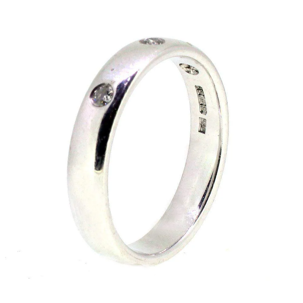 9 Carat White Gold Diamond Wedding Ring - XD293