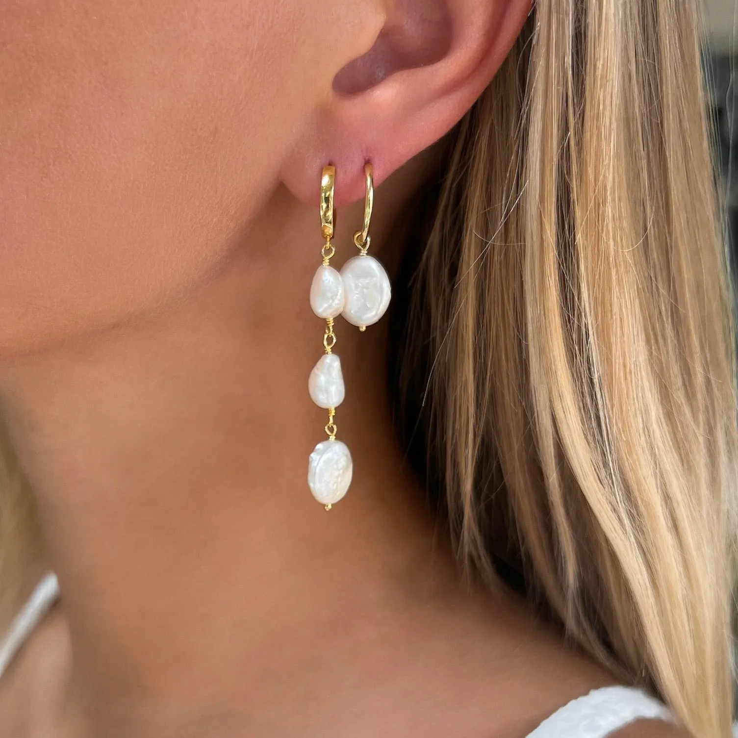 Aura Pearl Earrings