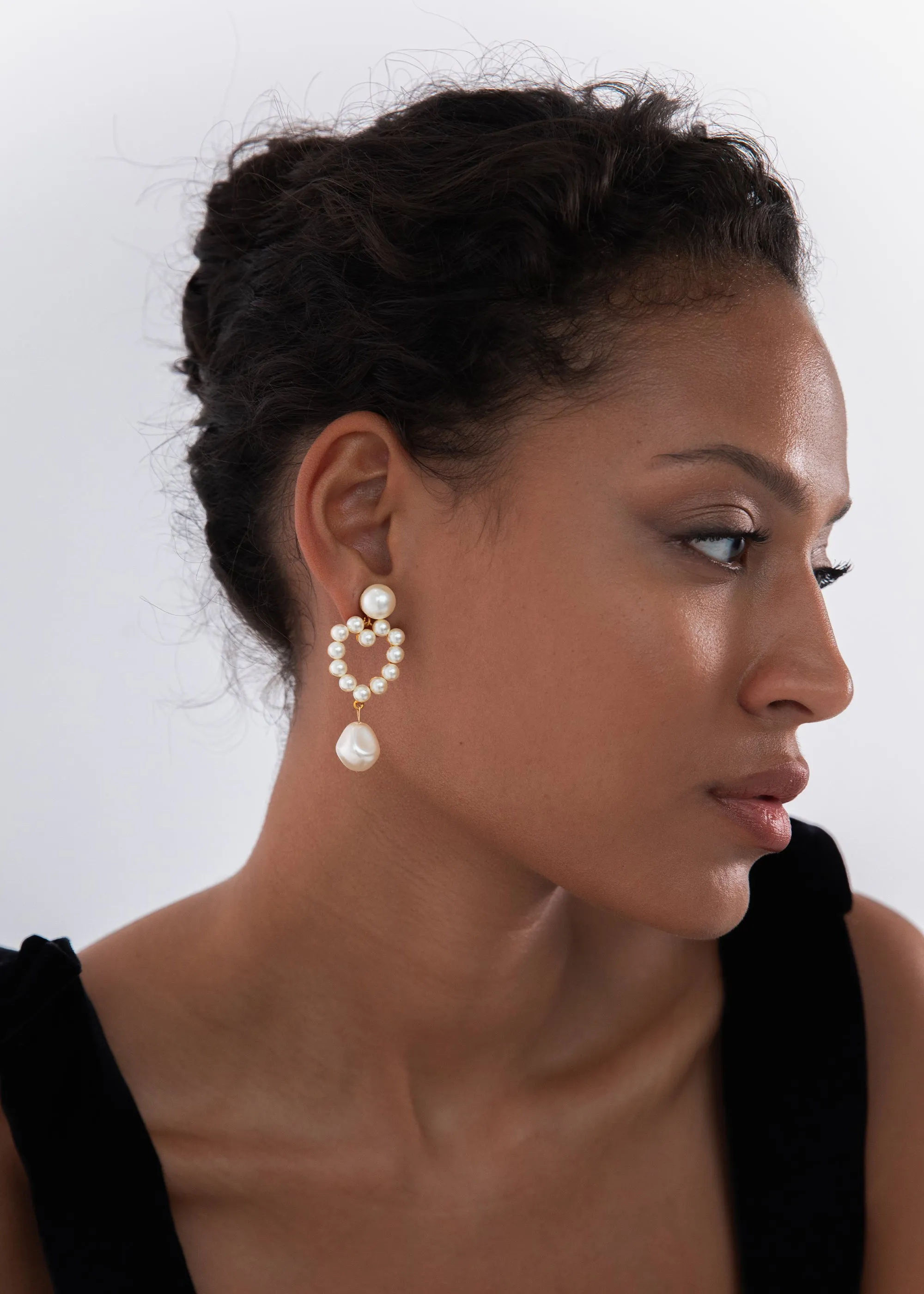 Casey Earrings -- Pearl