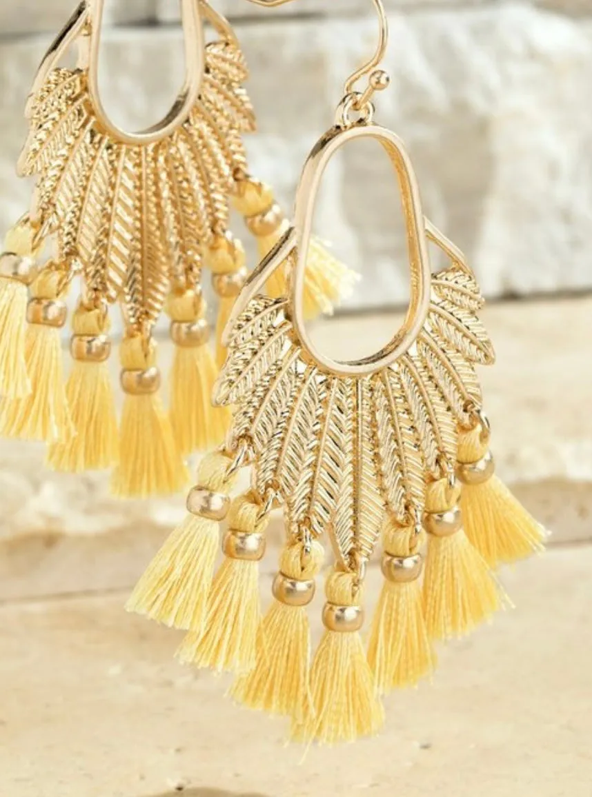 DAFFOLDILY TASSELS EARRING