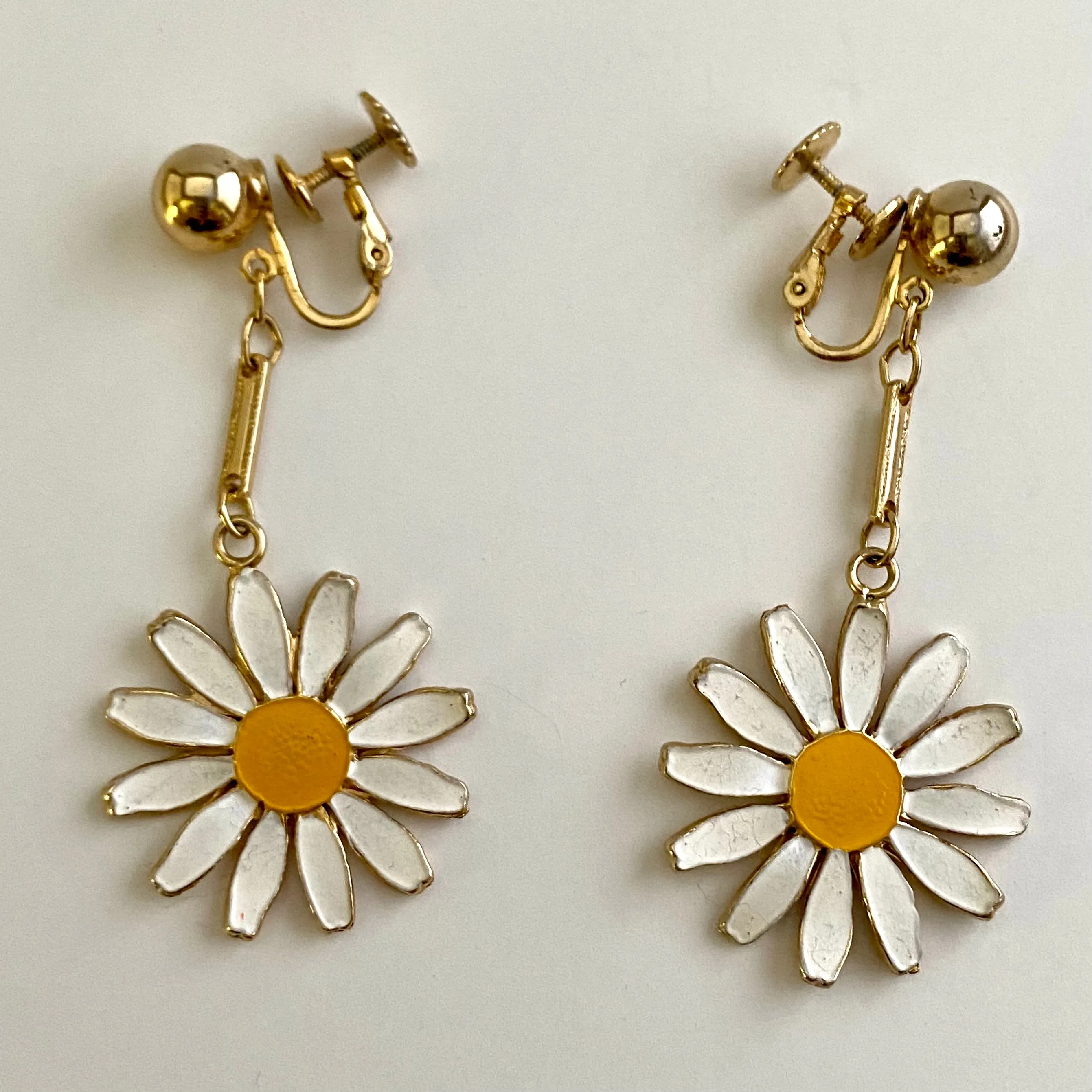 Late 60s/ Early 70s Accessocraft N.Y.C Daisy Enamel Earrings