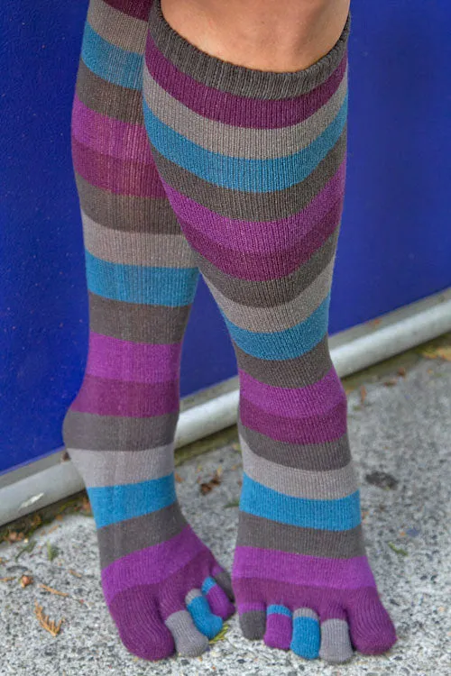 Peacock Stripe Toe Socks