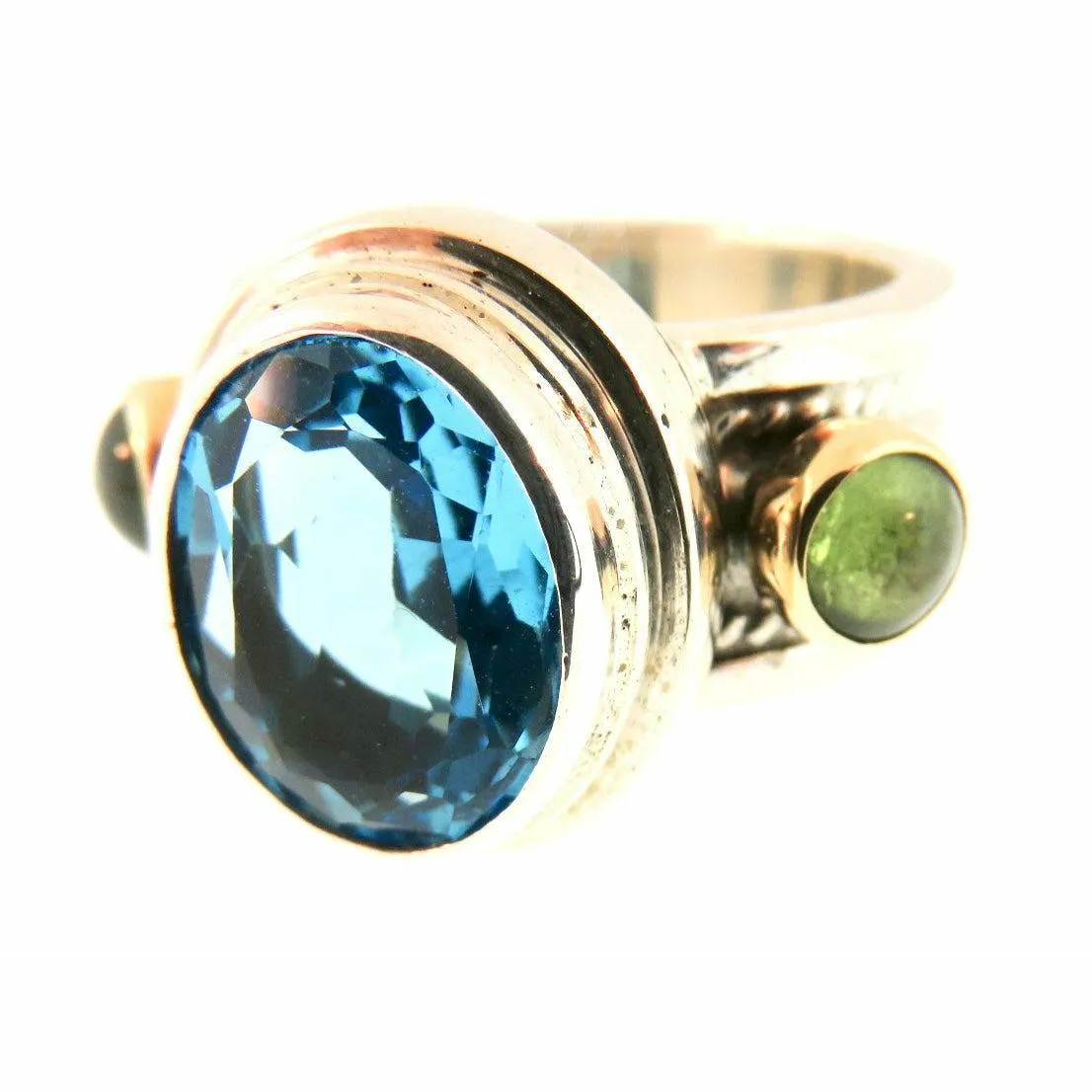 REVE Jewelry Wide Band Shiny Blue Topaz Ring