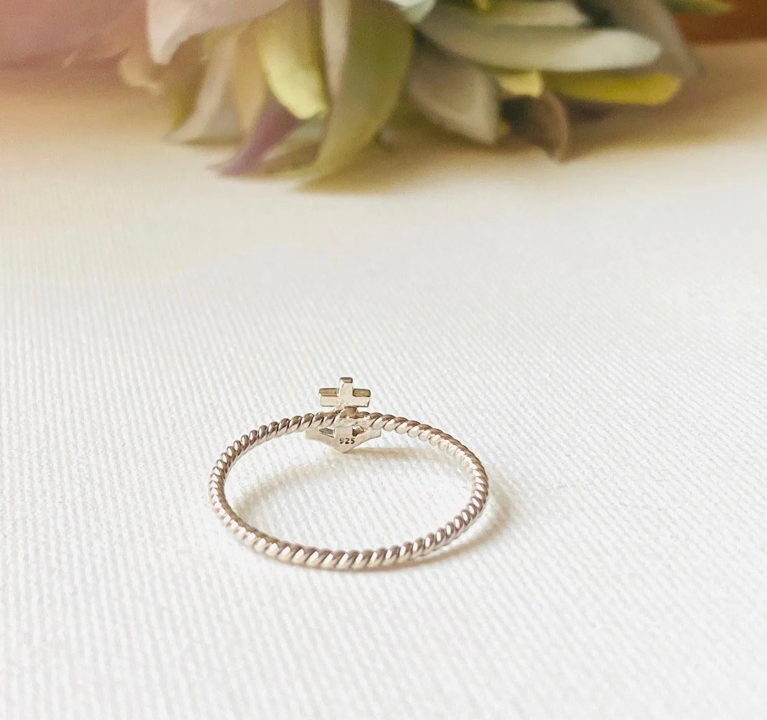 Sterling Silver Anchor Twist Ring, Anchor Ring, SailingRing, Silver stacking ring