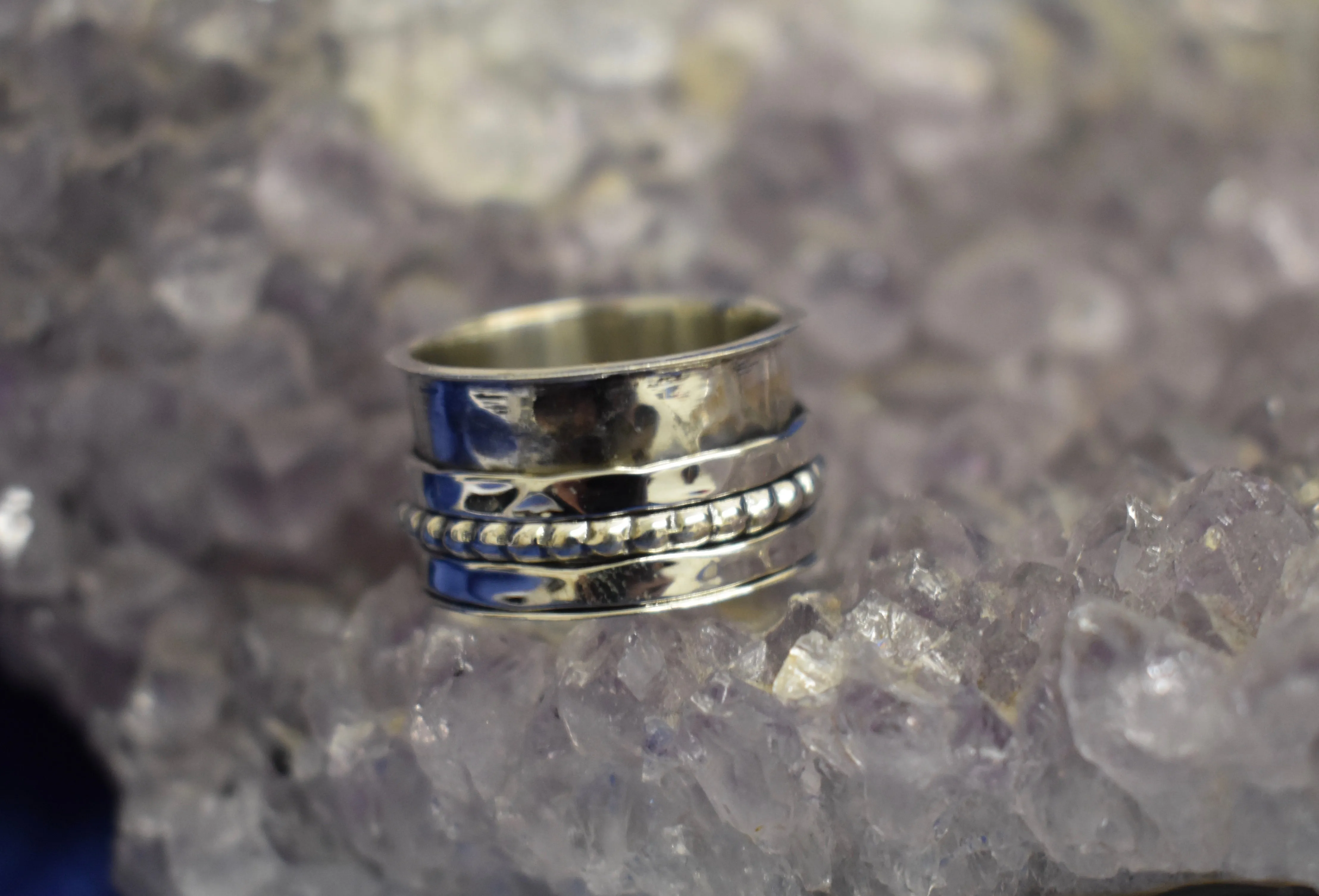 Thick Dotted and Hammered Spinner Ring