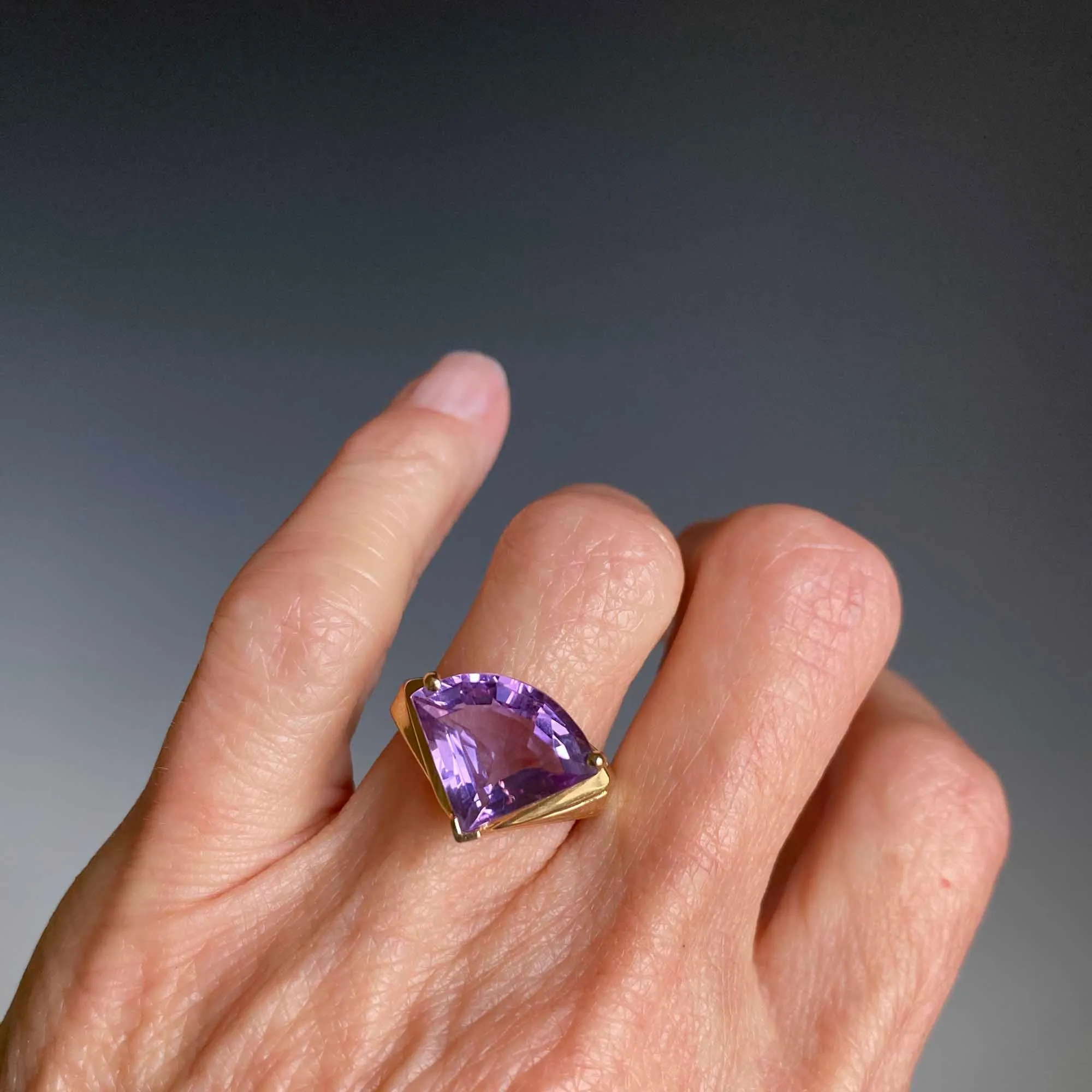 Vintage 14K Gold Trillion Cut Amethyst Ring