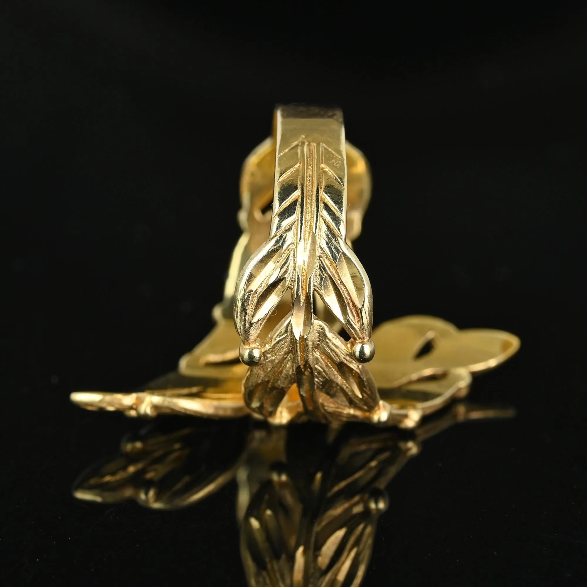 Vintage Large Solid 14K Gold Carved Leaf Bypass Ring