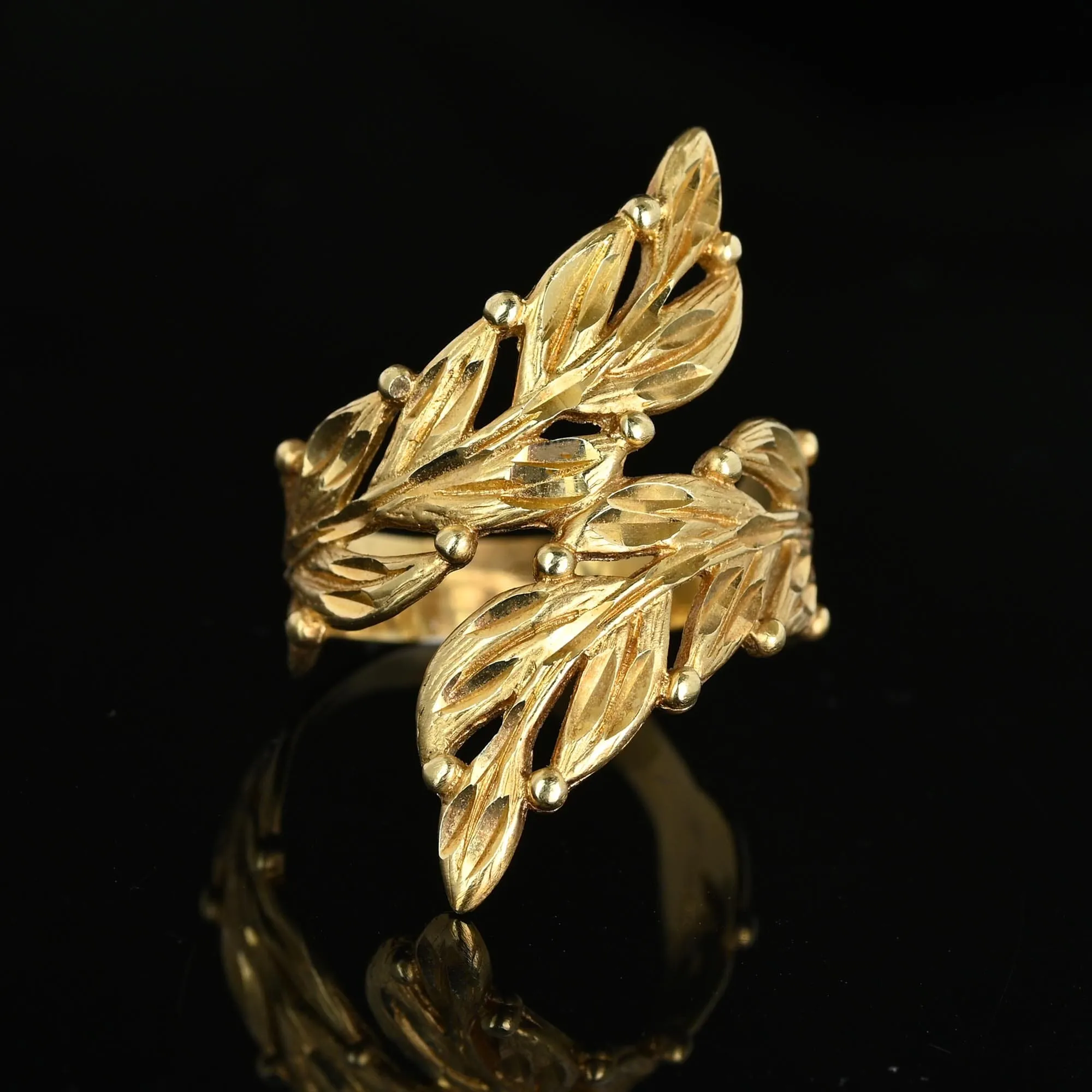 Vintage Large Solid 14K Gold Carved Leaf Bypass Ring