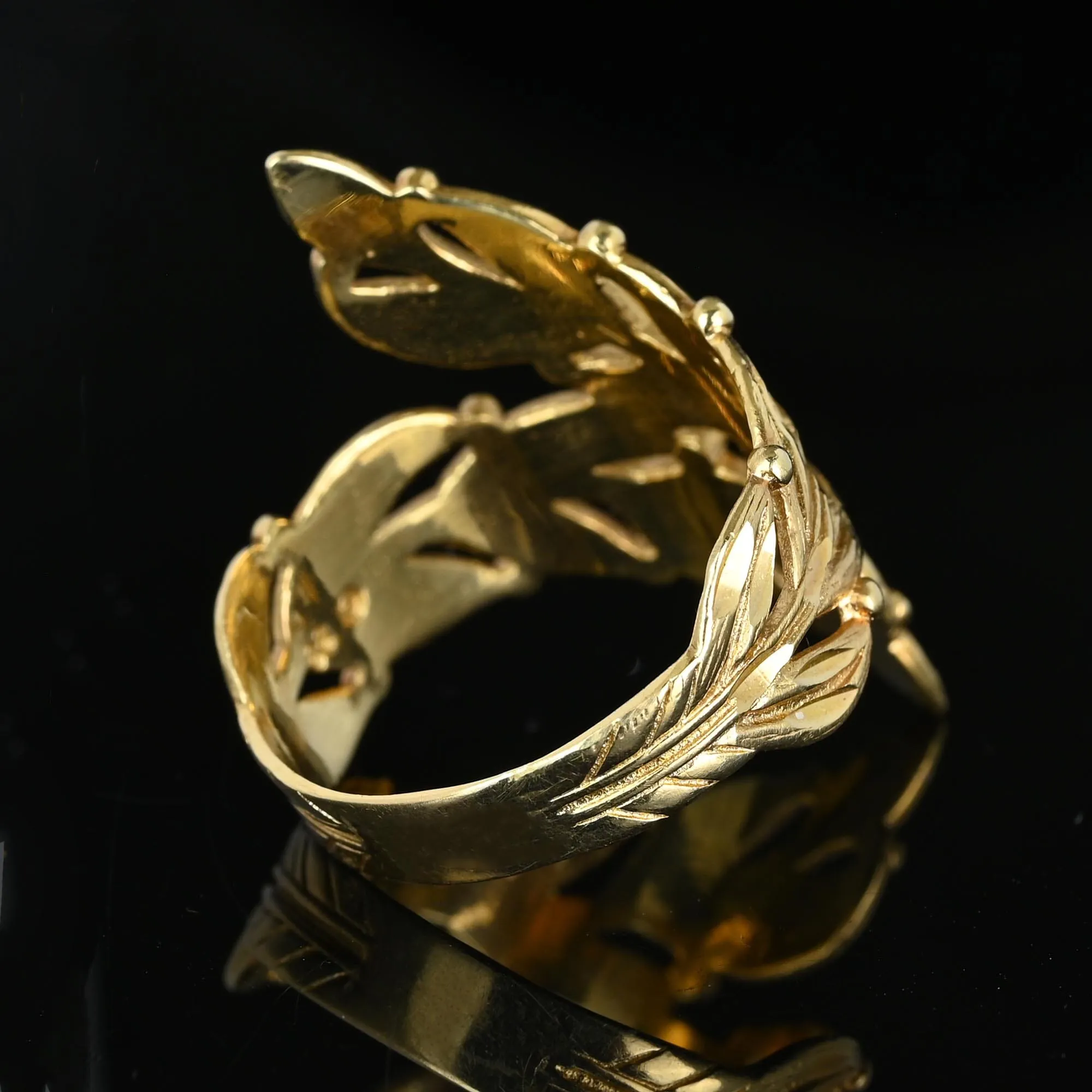 Vintage Large Solid 14K Gold Carved Leaf Bypass Ring