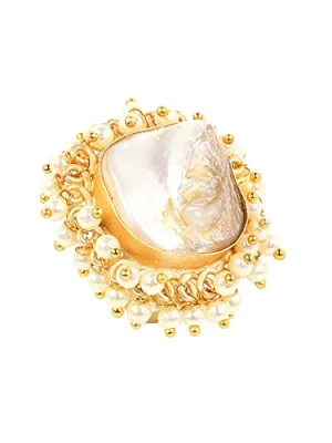 Yellow Chimes Rings for Women Traditional Stone Ring Classic Gold Plated Mothi Cocktail Rings for Women and Girls.